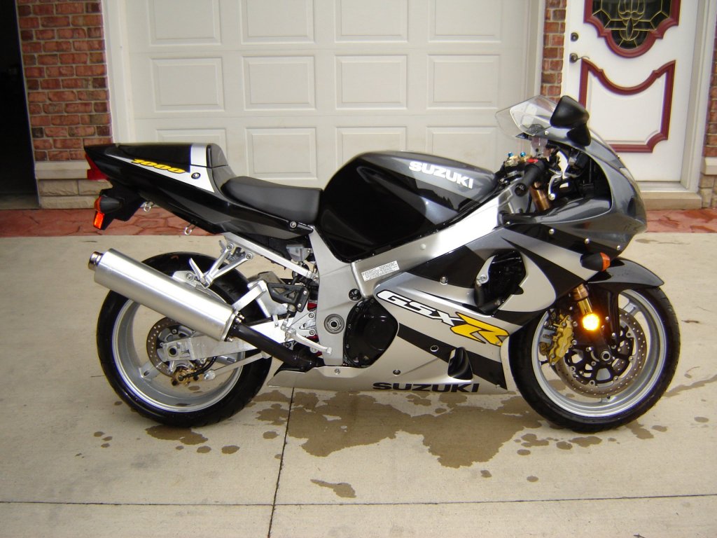 Suzuki GSXR 1000 k1